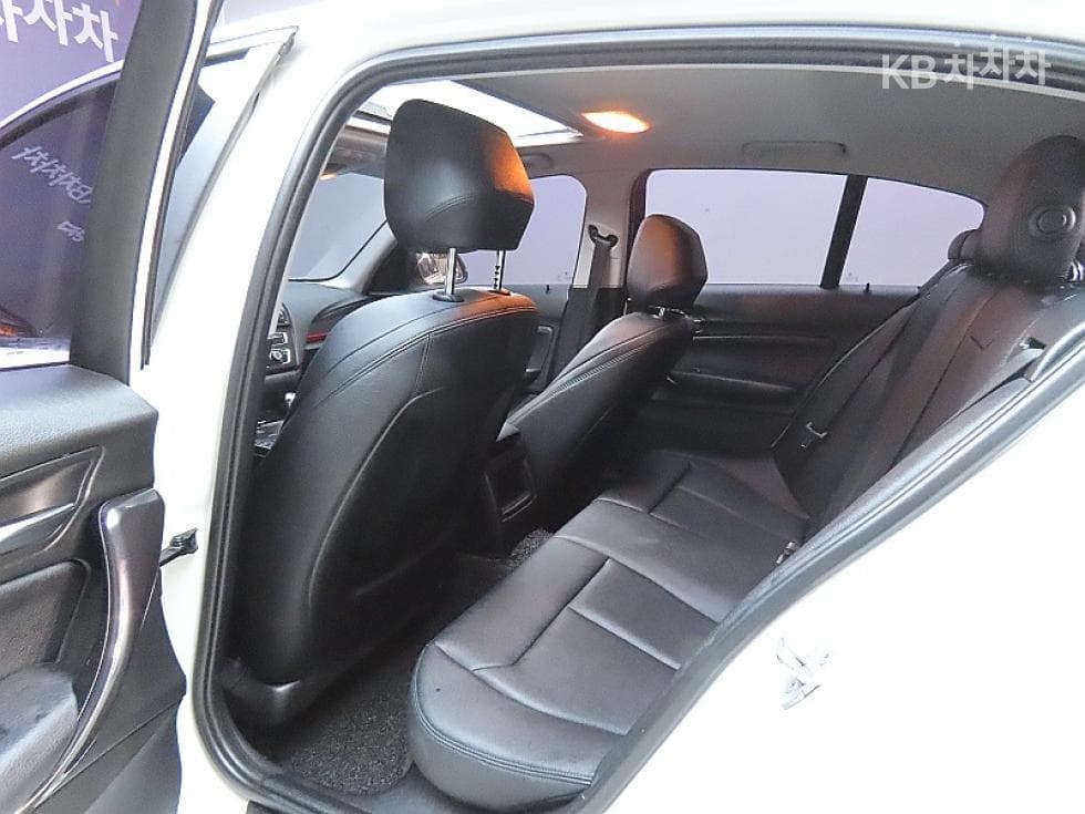 BMW Нов1시리즈118d 스포츠 라Местен F20 - 11