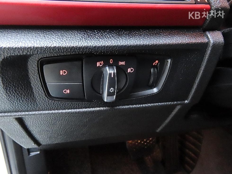 BMW Нов1시리즈118d 스포츠 라Местен F20 - 12