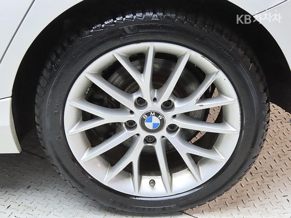 BMW Нов1시리즈118d 스포츠 라Местен F20 - 20