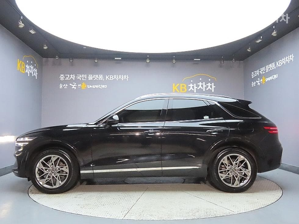 Genesis GV70Gasoline 2.5T AWD - 5