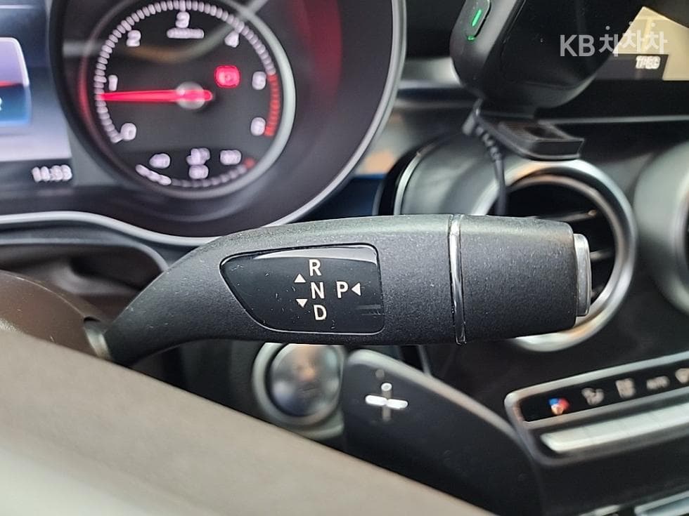 Mercedes-Benz GLC(X253)220 d 4Matic COUPE Premium - 8