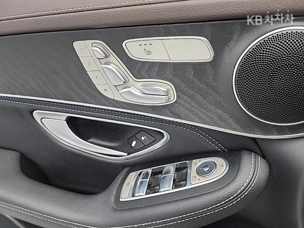 Mercedes-Benz GLC(X253)220 d 4Matic COUPE Premium - 18