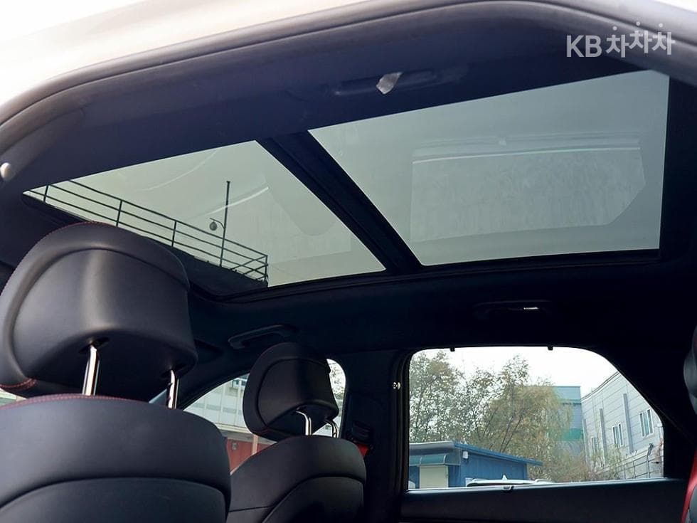 Дженезис GV70Бензин 2.5T 스포츠패키지 AWD - 12