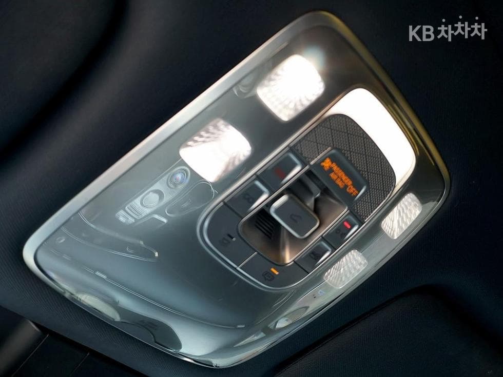 Дженезис GV70Бензин 2.5T 스포츠패키지 AWD - 13