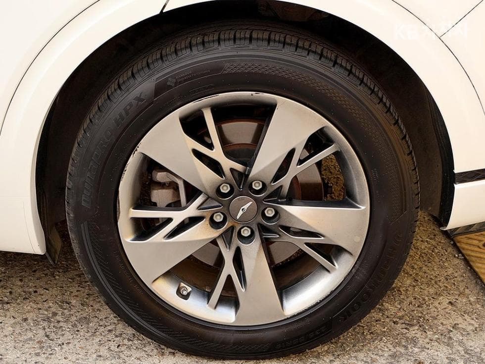 Дженезис GV70Бензин 2.5T 스포츠패키지 AWD - 17