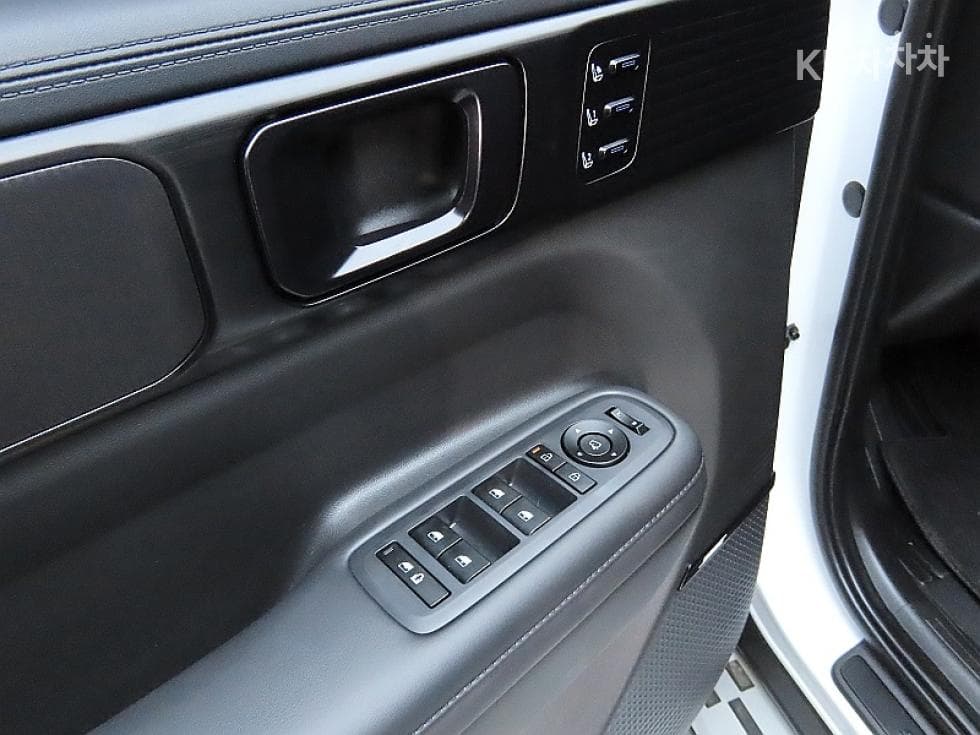 Hyundai The All New Santa Fe Hybrid MX51.6T HEV AWD Calligraphy - 13