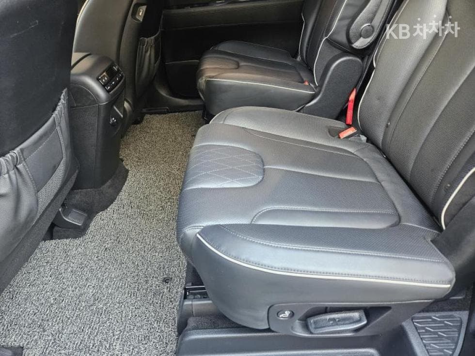 Хюндай Palisade2.2 Дизел 7-местен (Лимузин) Exclusive - 7