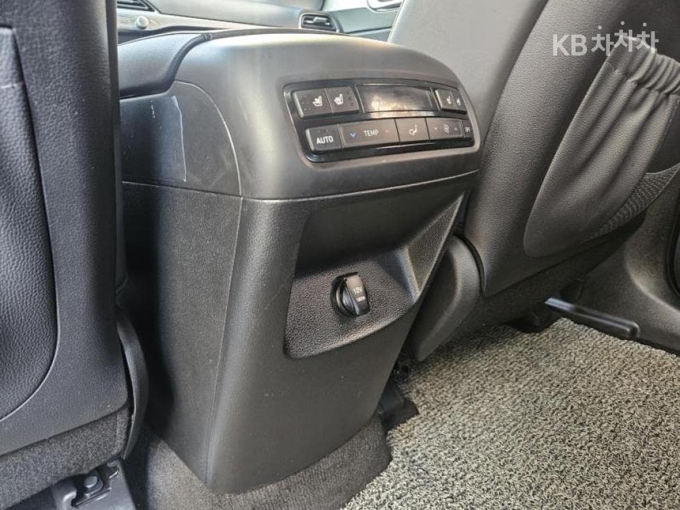 Хюндай Palisade2.2 Дизел 7-местен (Лимузин) Exclusive - 11