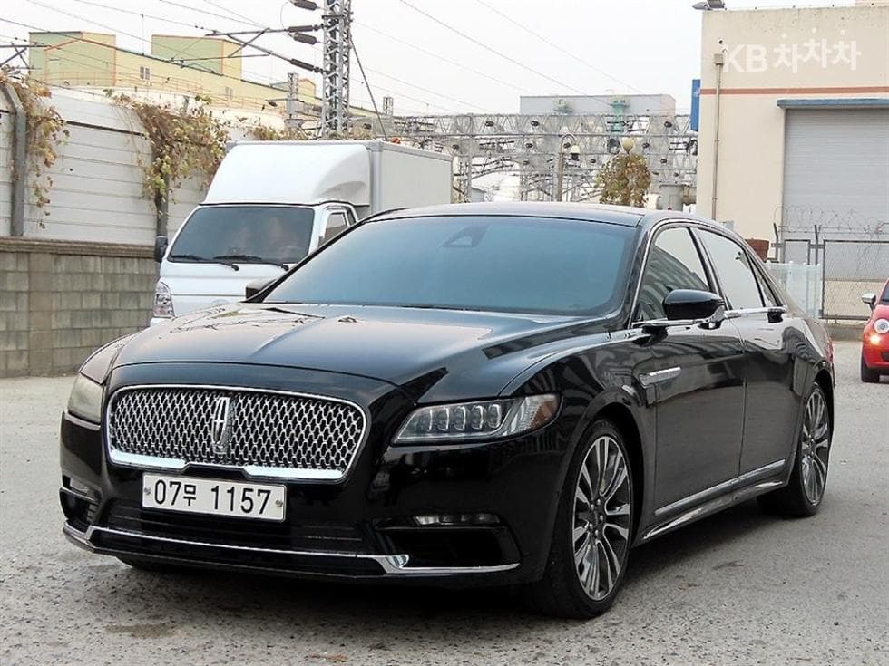 링컨 컨티넨탈 10세대 3.0 V6 Reserve - Image 1