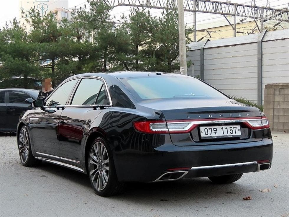 링컨 컨티넨탈 10세대3.0 V6 Reserve - 3