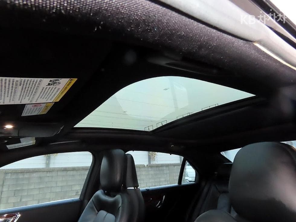 링컨 컨티넨탈 10세대3.0 V6 Reserve - 18