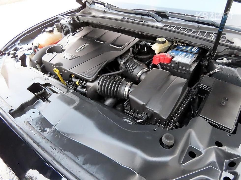 링컨 컨티넨탈 10세대3.0 V6 Reserve - 19