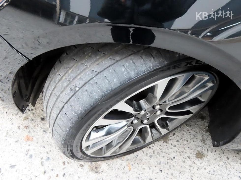 링컨 컨티넨탈 10세대3.0 V6 Reserve - 20