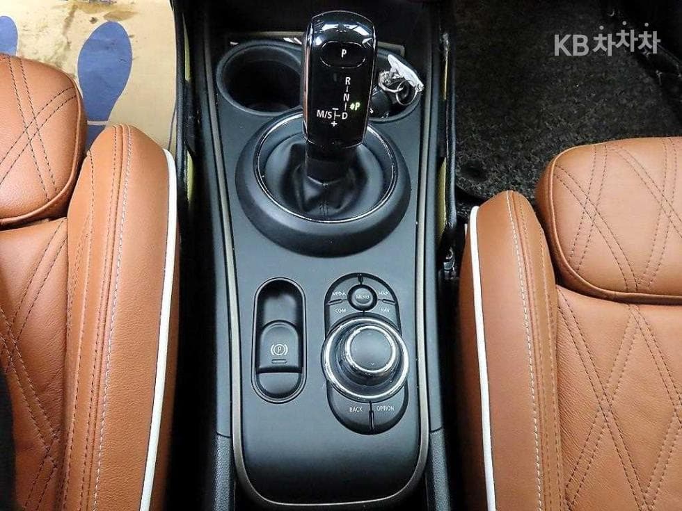Мини Countryman (F60)2.0 Cooper S Classic All4 Стандартен - 10