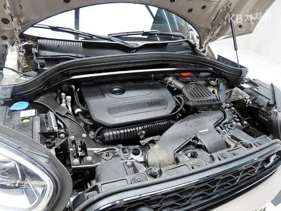 Мини Countryman (F60)2.0 Cooper S Classic All4 Стандартен - 19