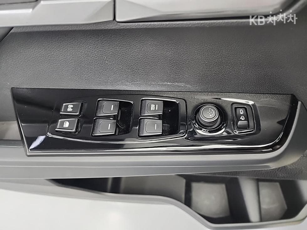 КейДжи Мобилити 토레스(J100)1.5 GDI Турбо T5 - 16