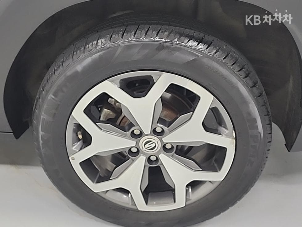 КейДжи Мобилити 토레스(J100)1.5 GDI Турбо T5 - 20