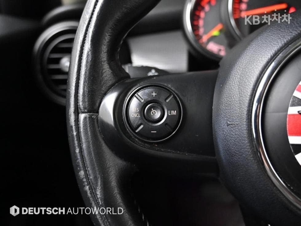 Мини Cooper 5-вратиD 1.5 Среден клас - 16