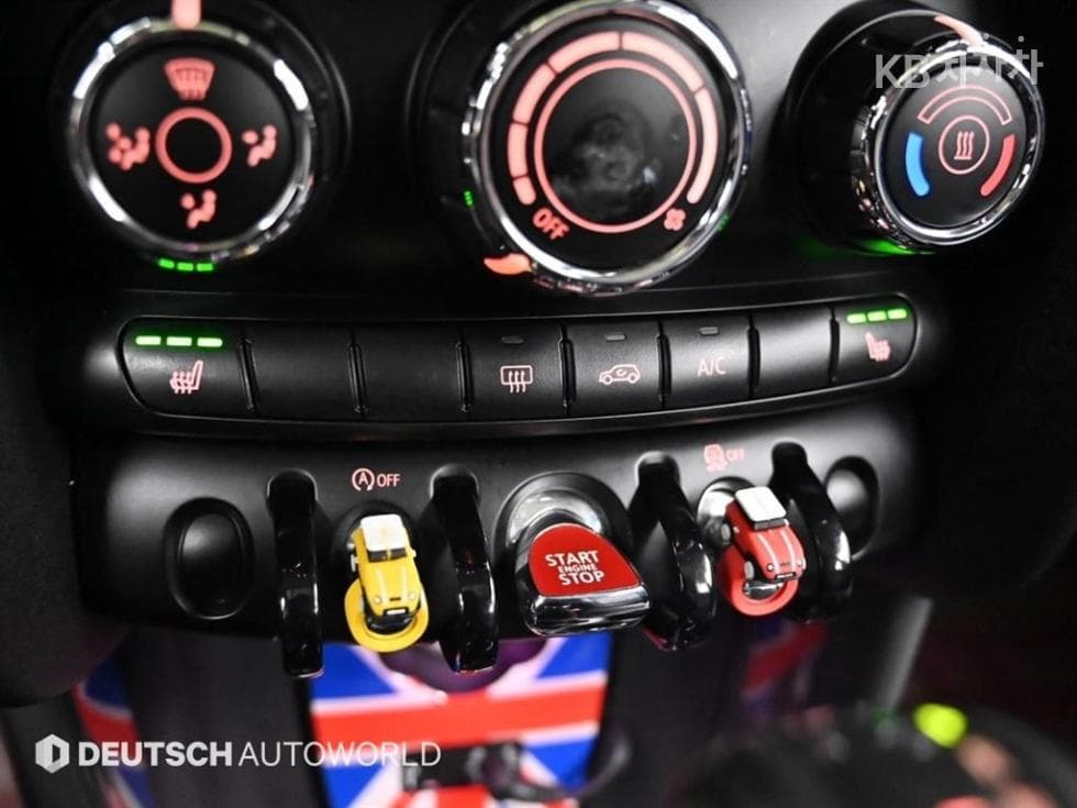 Мини Cooper 5-вратиD 1.5 Среден клас - 17