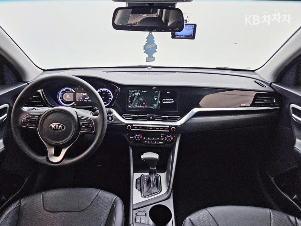 Киа The New (фейслифт) Ниро1.6 HEV Лукс - 19