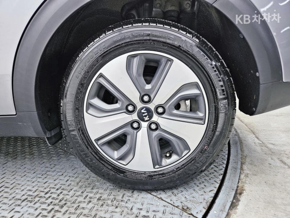 Киа The New (фейслифт) Ниро1.6 HEV Лукс - 21