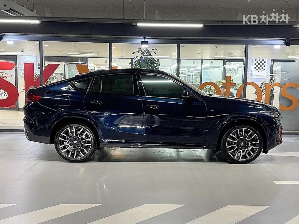 BMW X6(G06)xDrive 40i M Sport Package - 3
