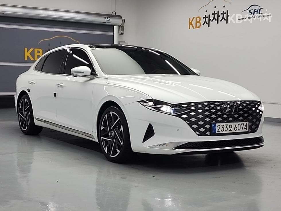 Hyundai The New (facelift) Grandeur (Azera)2.5 Exclusive - 4