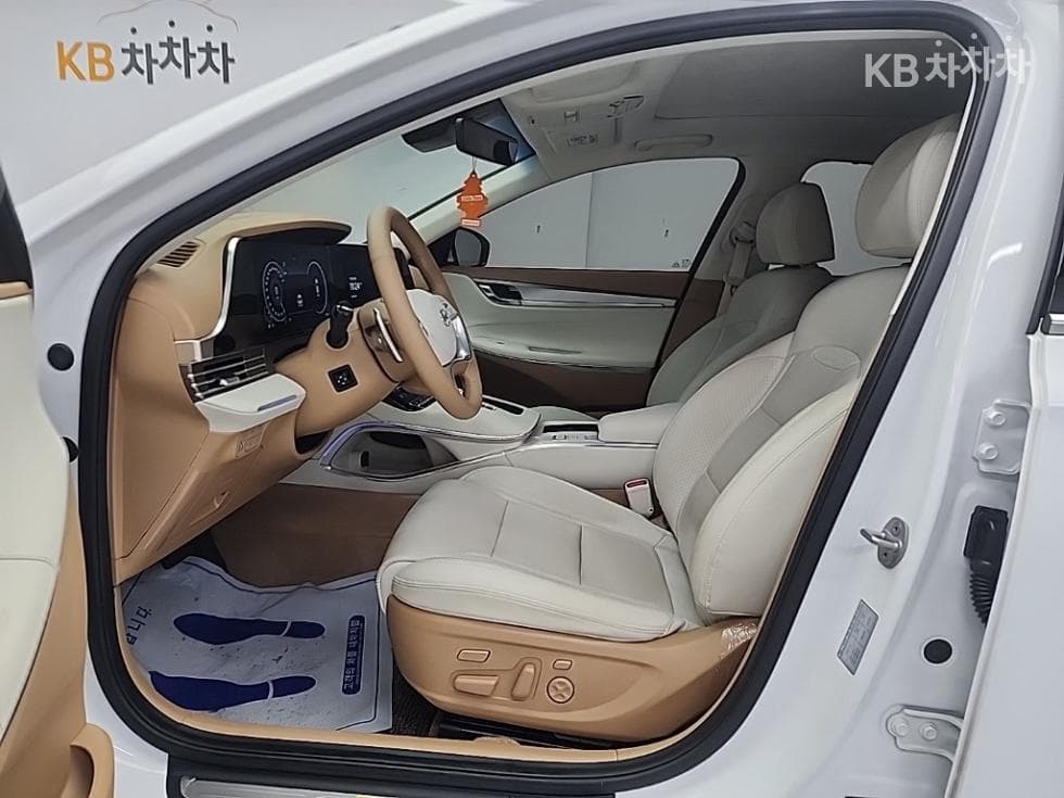 Hyundai The New (facelift) Grandeur (Azera)2.5 Exclusive - 11