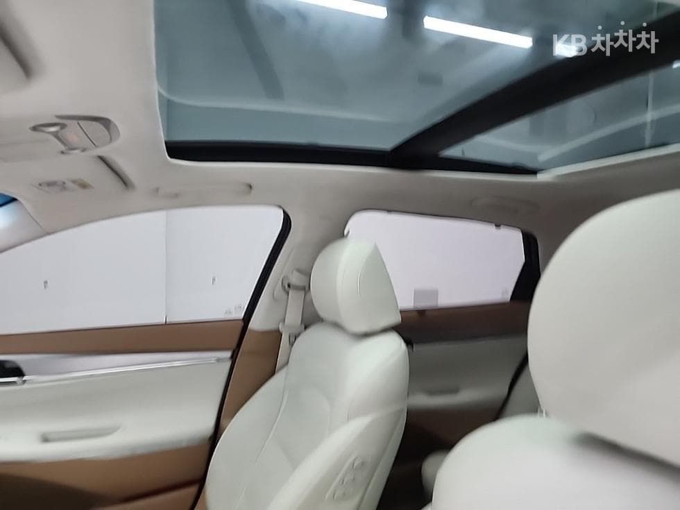 Hyundai The New (facelift) Grandeur (Azera)2.5 Exclusive - 15