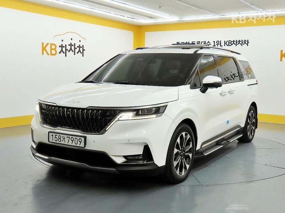 Киа Канивал 4-то поколение D2.2 9-местен Signature - Image 1