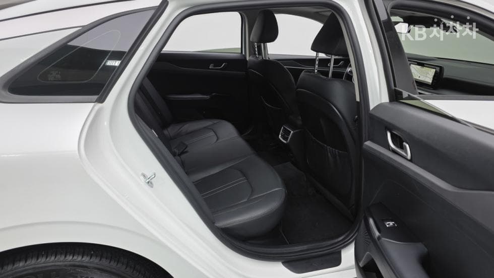 Киа K5 Хибрид 3-토 поколение2.0 HEV Престиж - 11