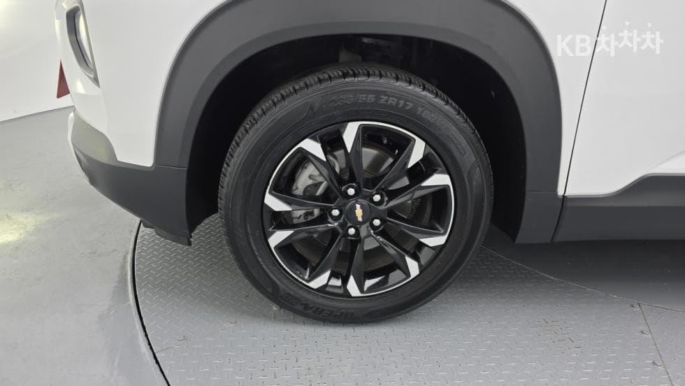 Джи Ем Корея Trailblazer1.35 Бензин 2WD Premier - 5