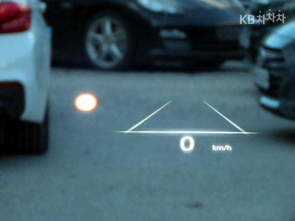 Дженезис GV60Стандартен 2WD Стандартен - 10