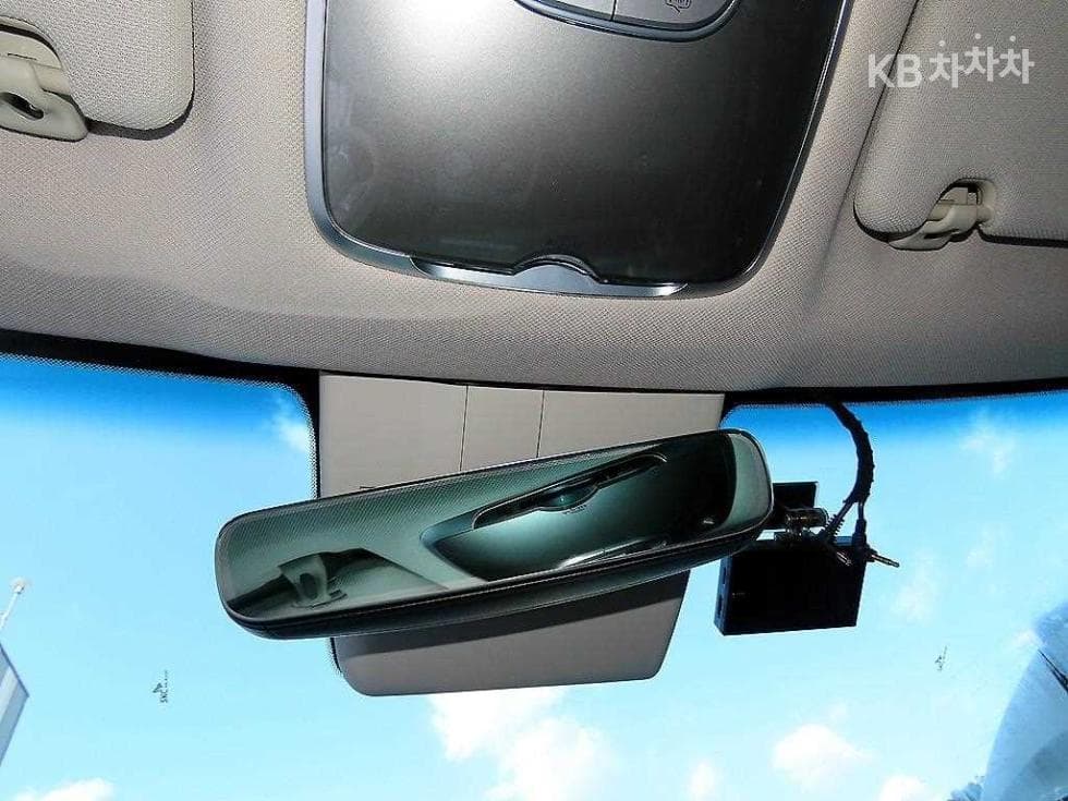 Дженезис GV60Стандартен 2WD Стандартен - 14