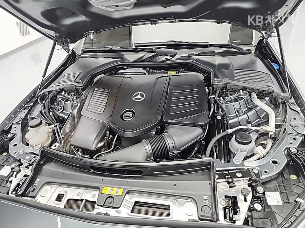 Mercedes-Benz C-Class 6세대(W206)C300 AMG Line - 5