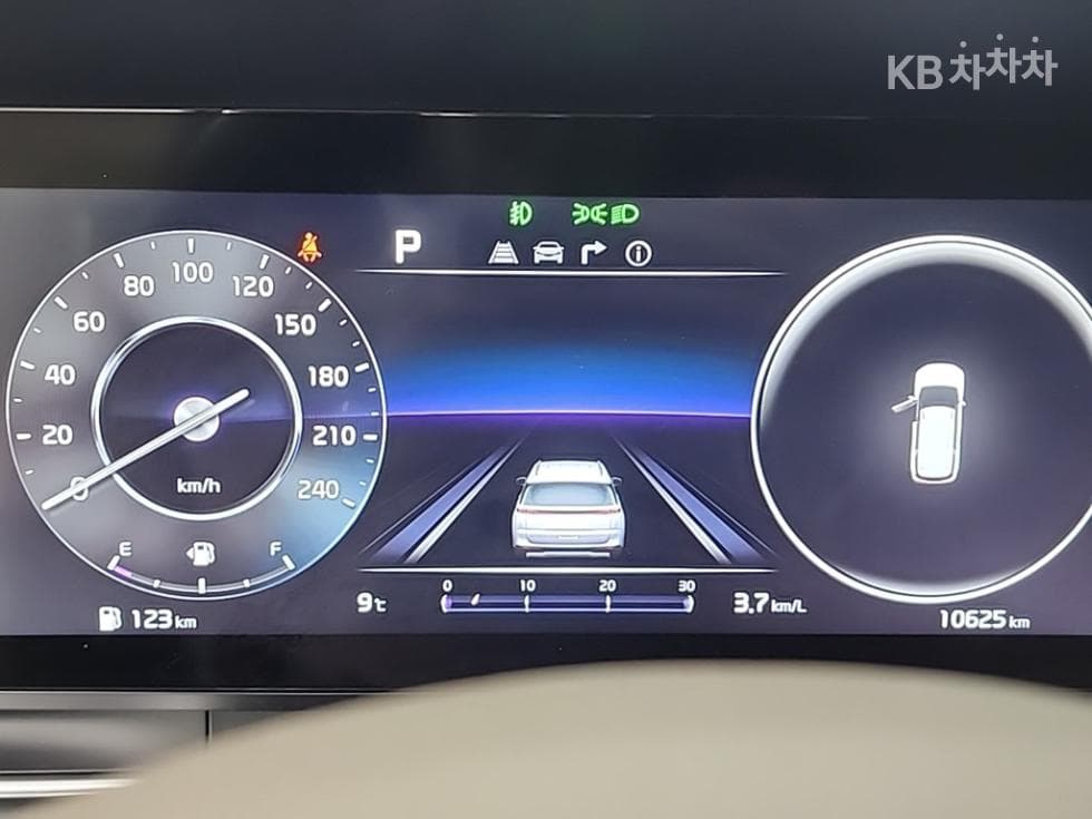 Киа Канивал 4-то поколениеВисок Лимузин (Канивал) G3.5 GDI 9-местен Signature - 6