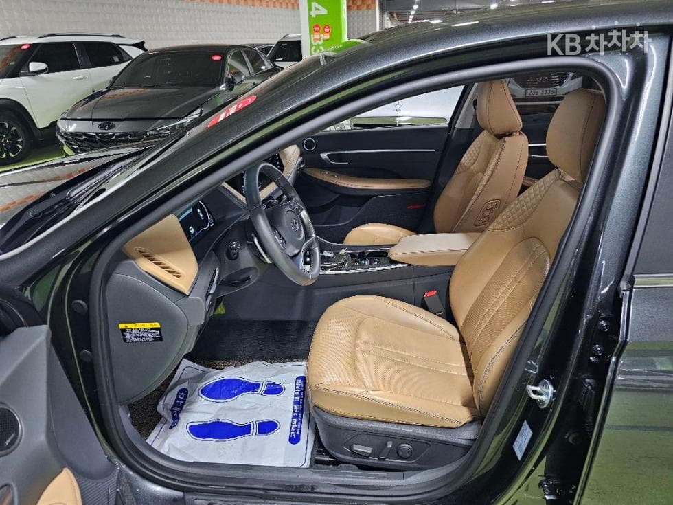 Хюндай Соната (DN8)2.0 Inspiration - 13