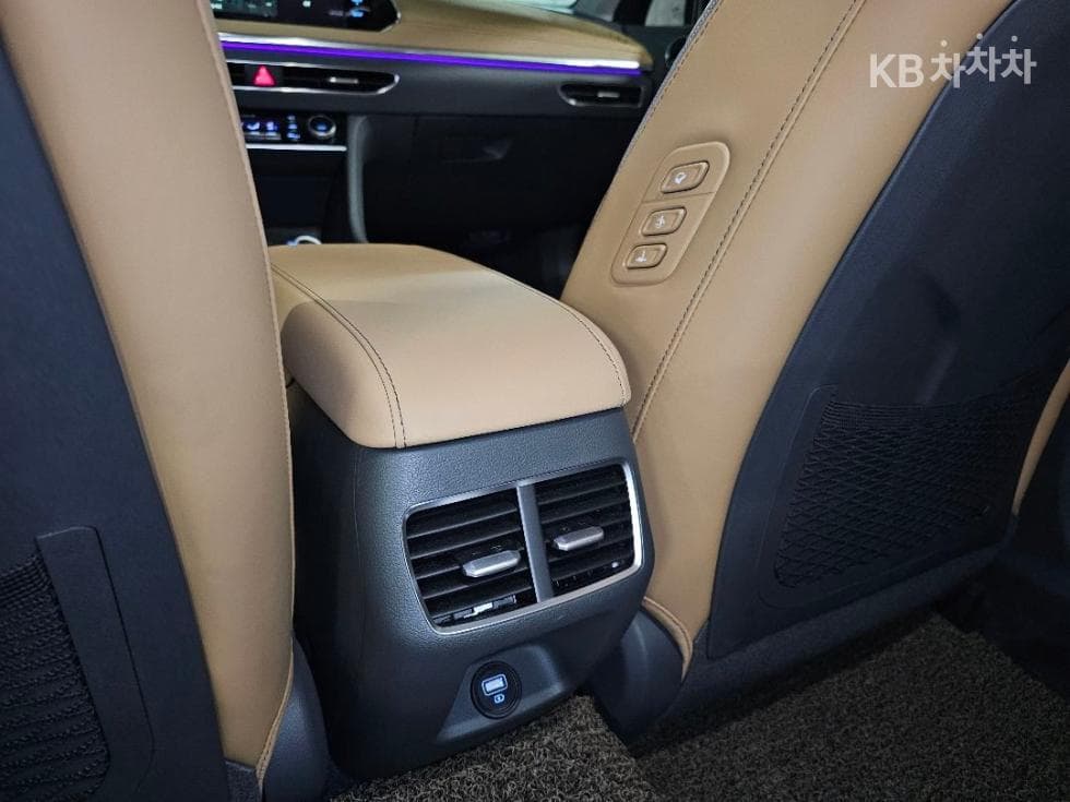 Хюндай Соната (DN8)2.0 Inspiration - 17