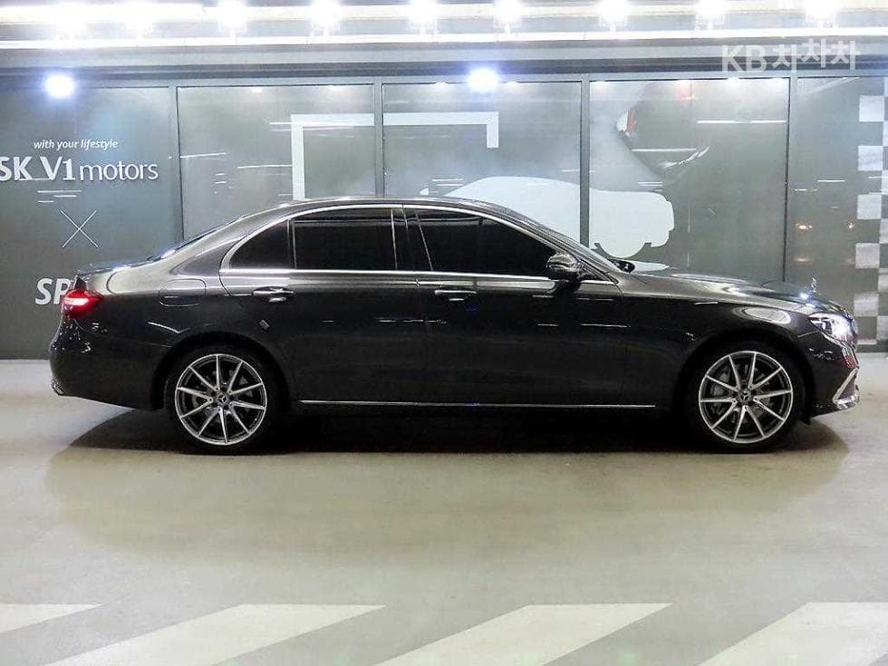Mercedes-Benz E-Клас (W213)E300e 4MATIC Exclusive - 3