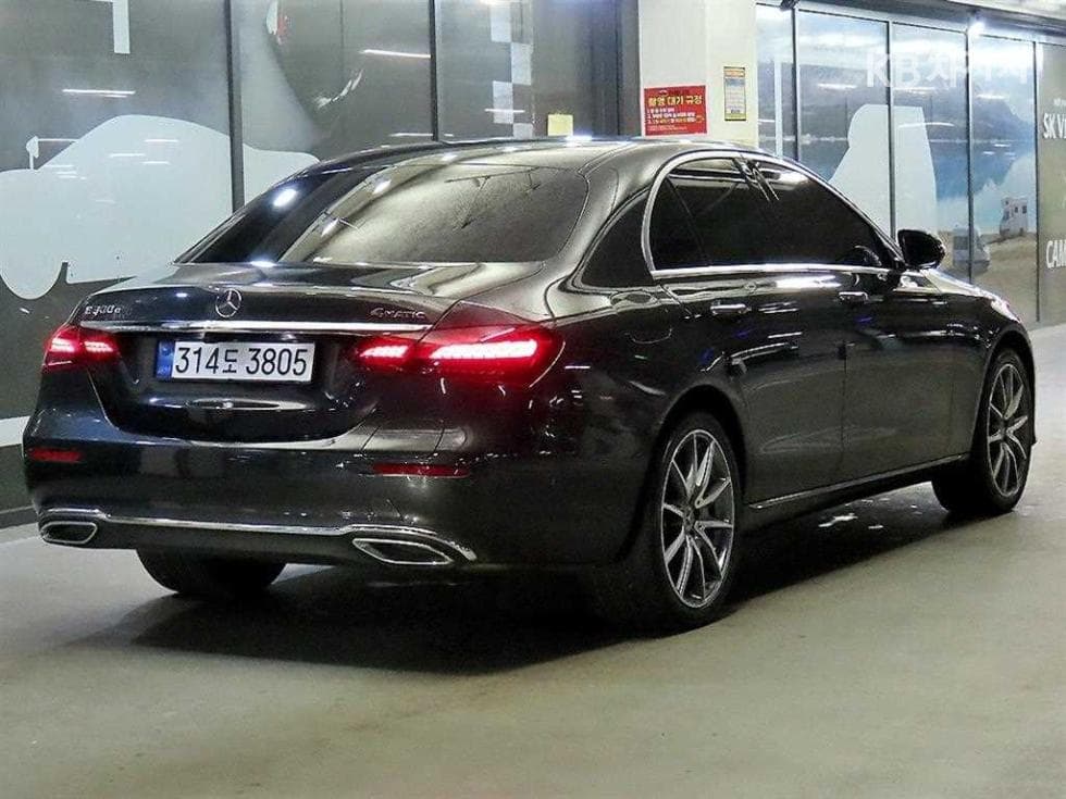 Mercedes-Benz E-Клас (W213)E300e 4MATIC Exclusive - 4