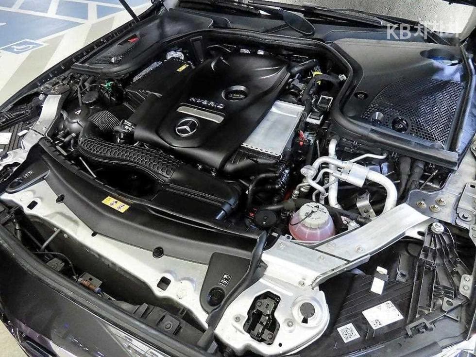 Mercedes-Benz E-Клас (W213)E300e 4MATIC Exclusive - 19