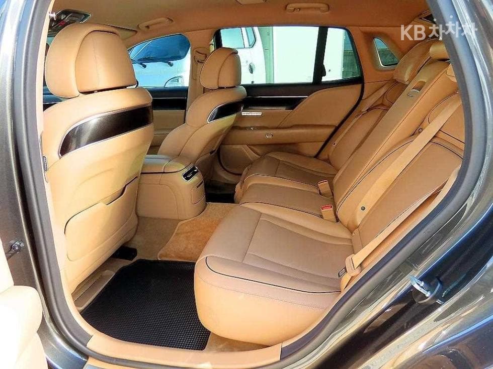 Genesis G90(RS4)3.5T AWD Standard - 18