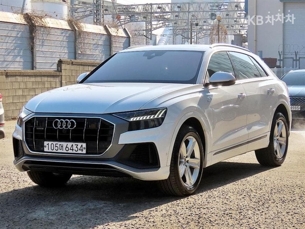 Audi Q8 3.0 45 Turbo Diesel Injection Quattro Premium - Image 1