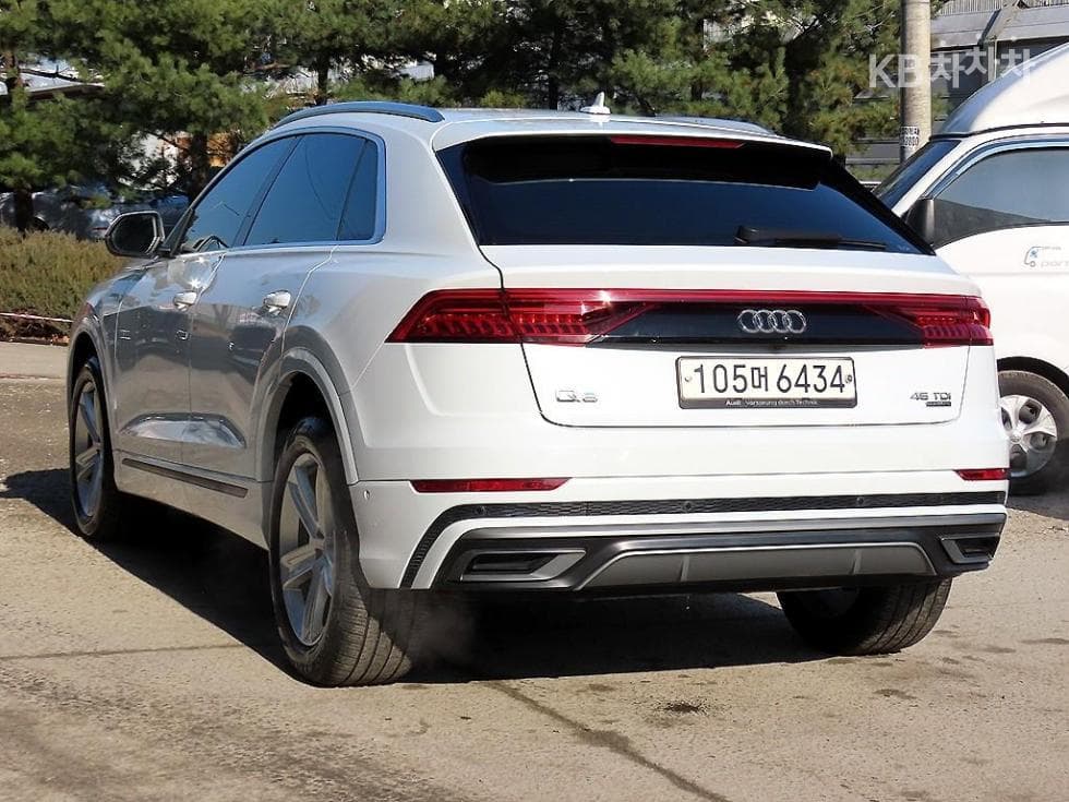 Audi Q83.0 45 Turbo Diesel Injection Quattro Premium - 3