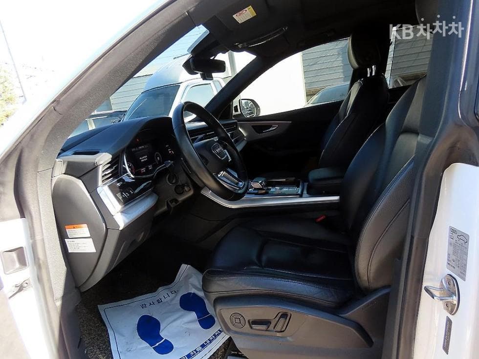 Audi Q83.0 45 Turbo Diesel Injection Quattro Premium - 5