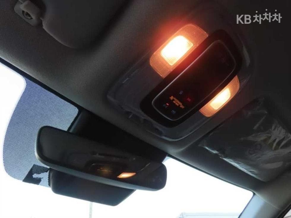 Hyundai All New Avante (Elantra) Hybrid(CN7)Modern - 17