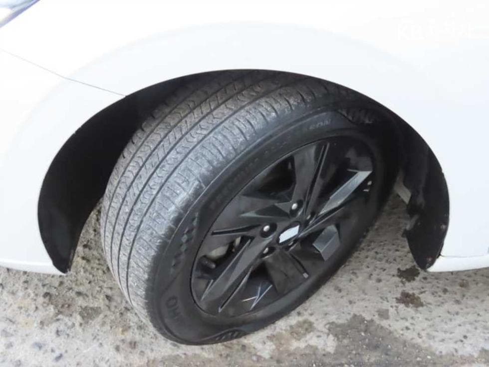 Hyundai All New Avante (Elantra) Hybrid(CN7)Modern - 18