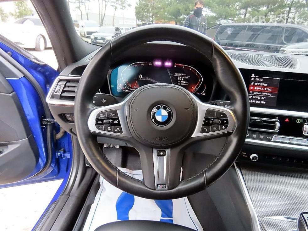 BMW 3 Series (G20)320d Touring M Sport Package - 8