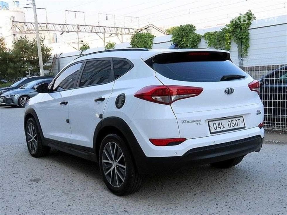 Hyundai All New TucsonDiesel(e-VGT UⅡ)1.7 2WD Modern - 3