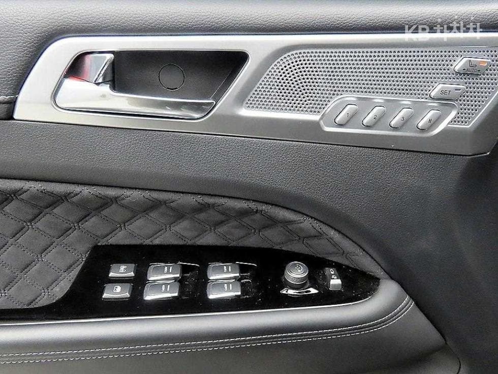 КейДжи Мобилити All New Rexton2.2 4x4 더 블랙 - 11